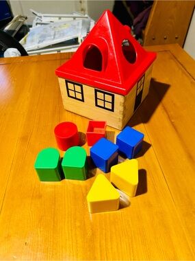 IKEA Wooden Shape Sorting House Toy - Red Roof, Multicolor Shapes